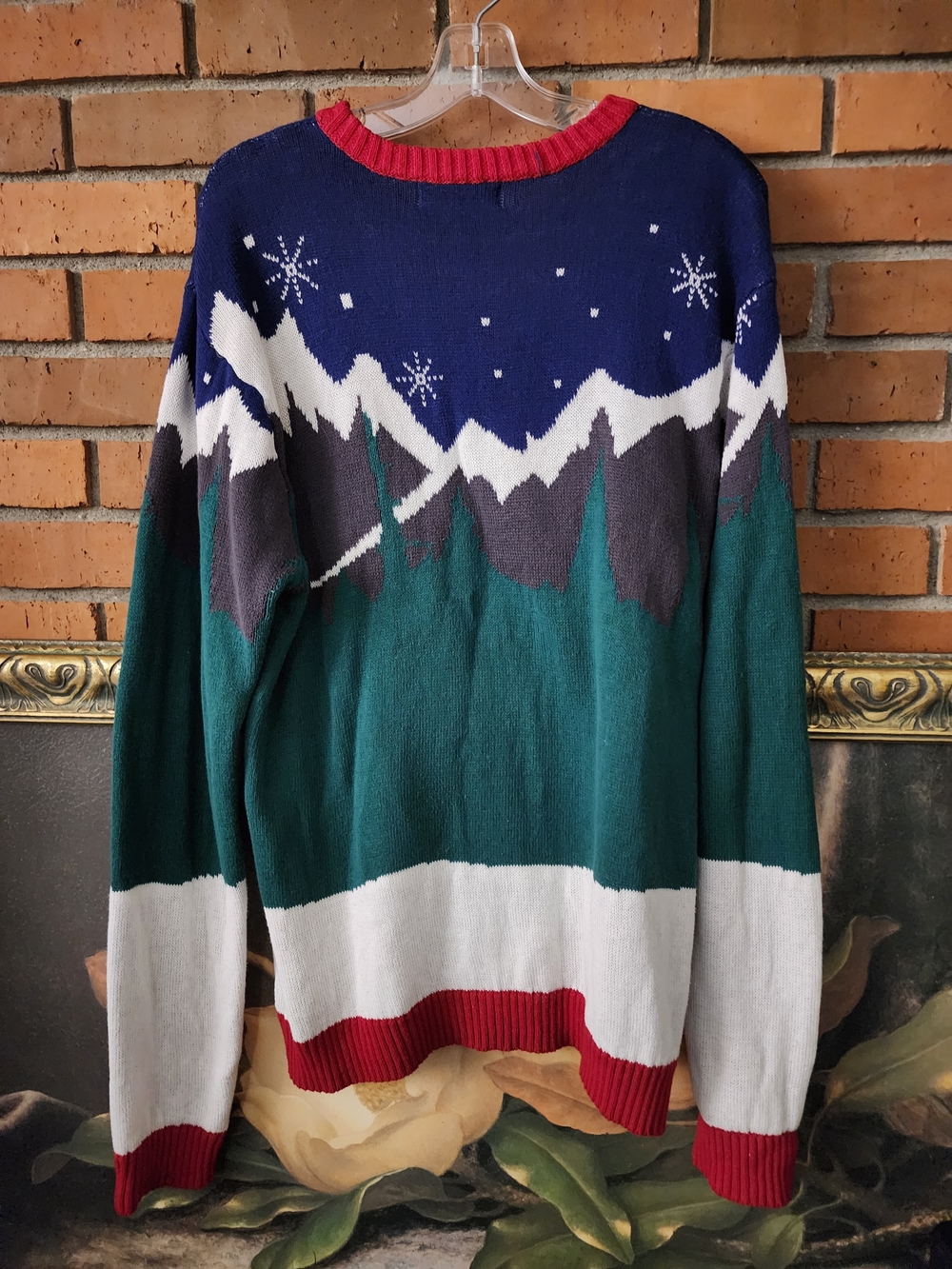 32 Degrees Women's Green Holiday Llama Sweater Medium - Picture 8 of 16